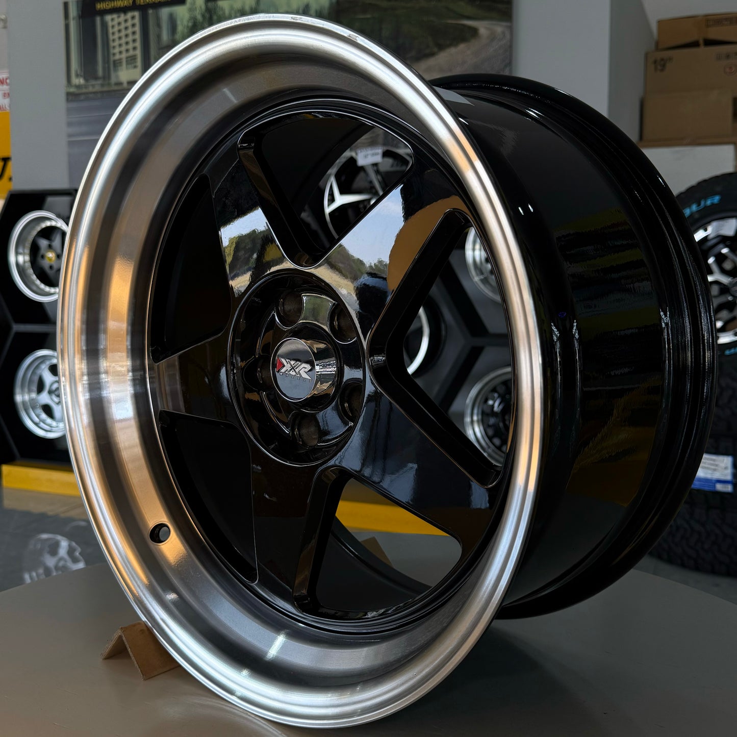 17" XXR 5X100 BLACK