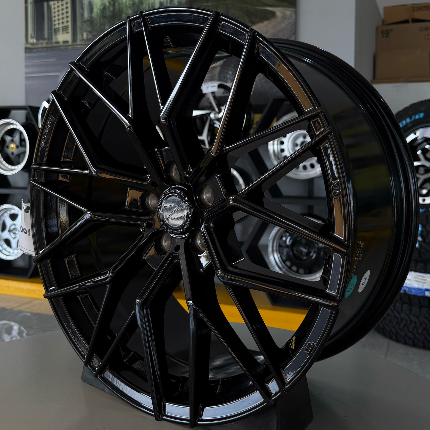 18" Z PERFORMANCE 5X100 BLACK