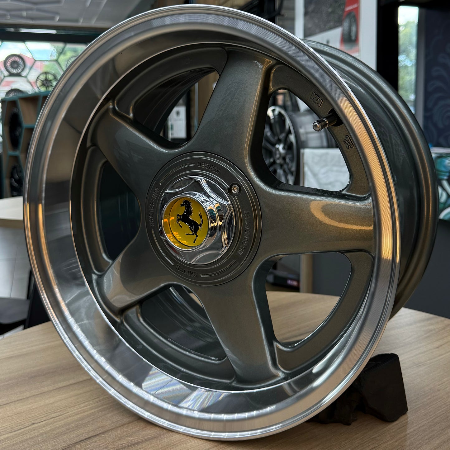 15" FERRARI 4X100/114 GREY