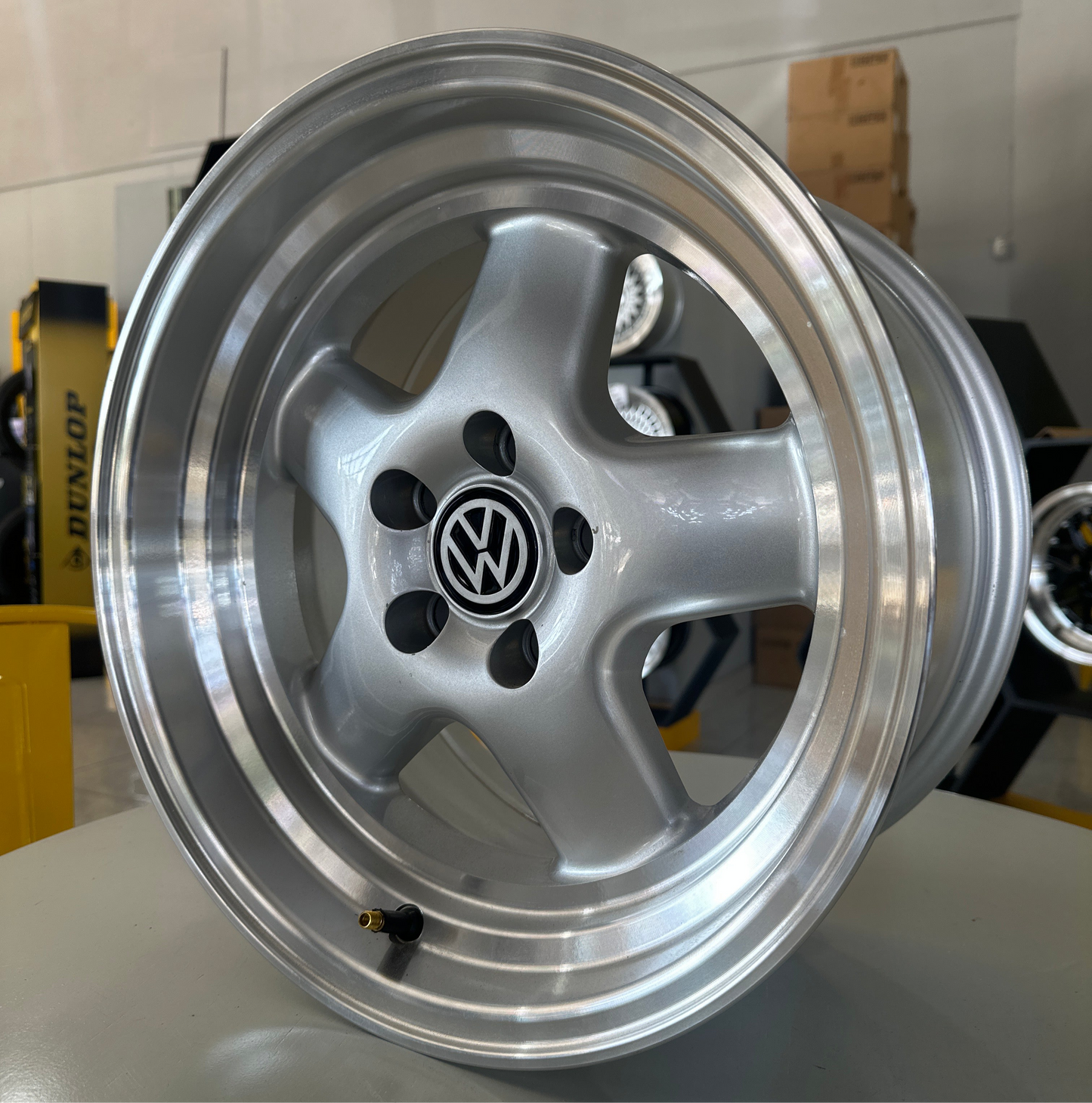 15" VR6 4X100 SILVER