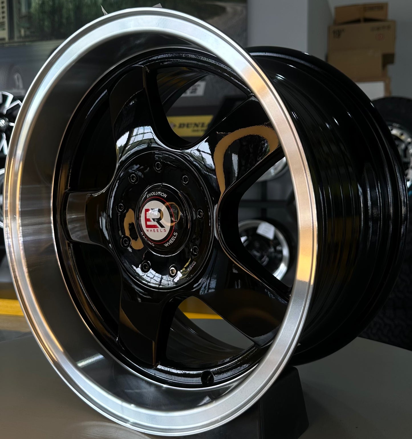 15" EVOLUTION 4X100/5X100 BLACK