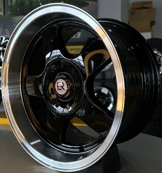 15" EVOLUTION 4X100/5X100 BLACK