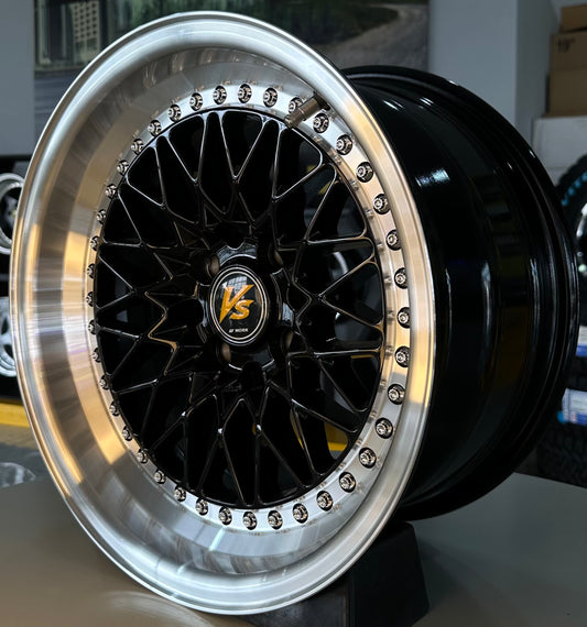 15" VS 4X100/114 BLACK