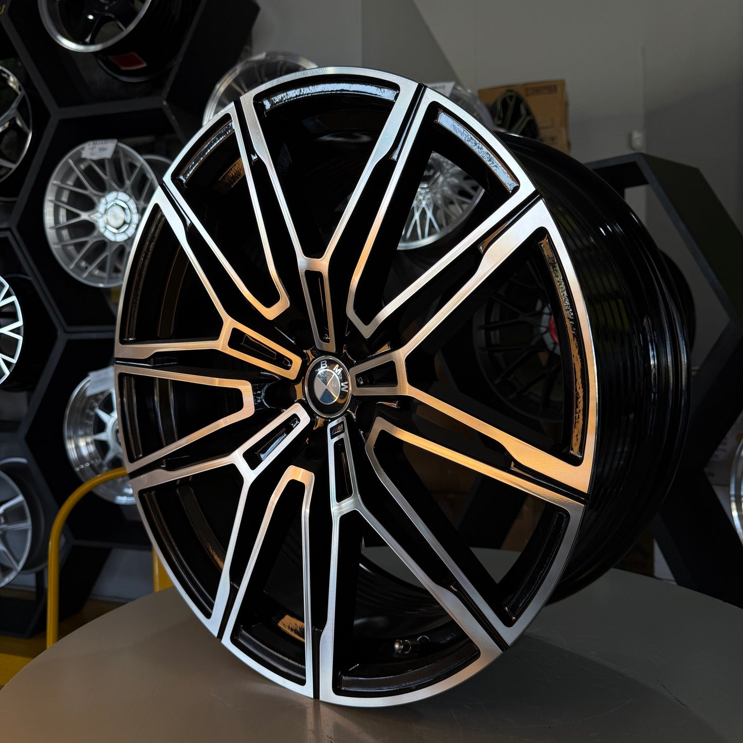 19" BMW 5X112 BLACK/SILVER