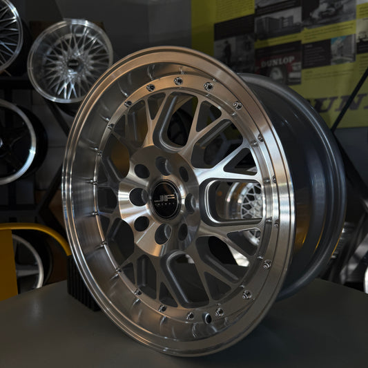 15" XXR 4X100/114 SILVER