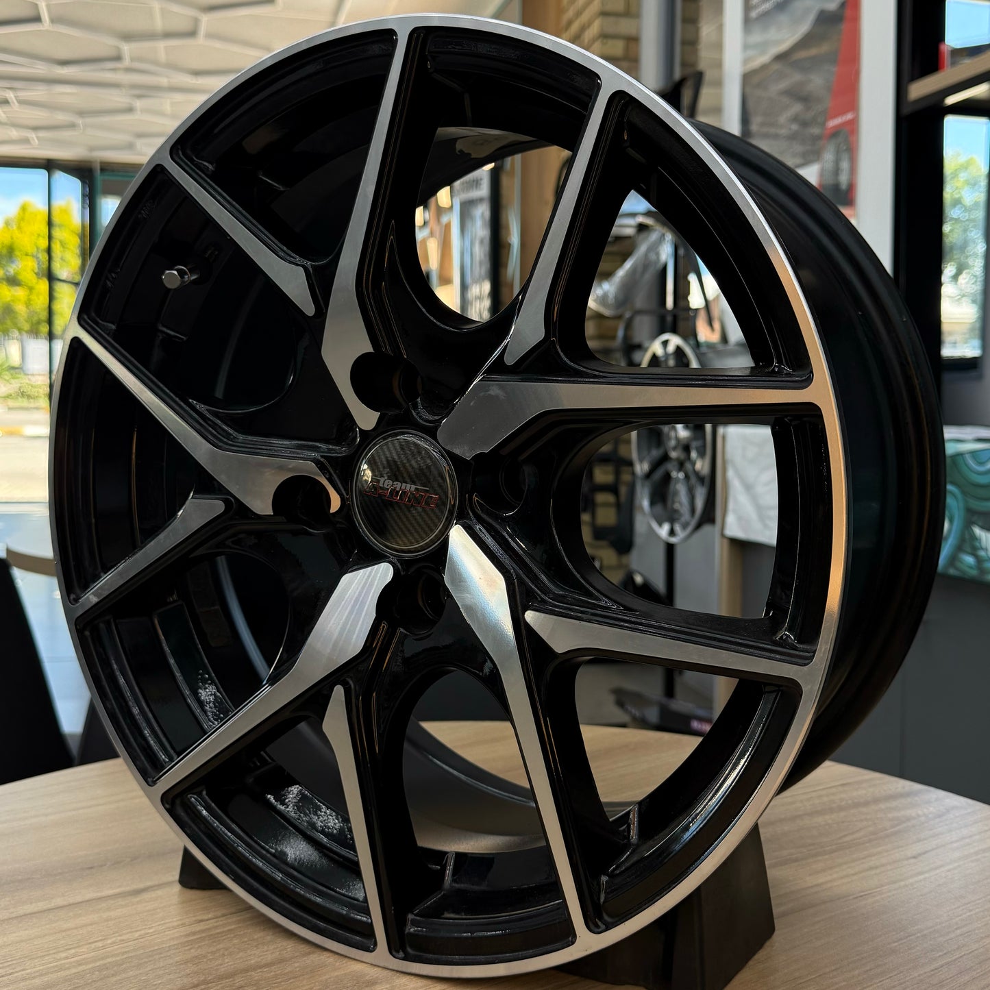 16" ALINE 4X108 BLACK/SILVER