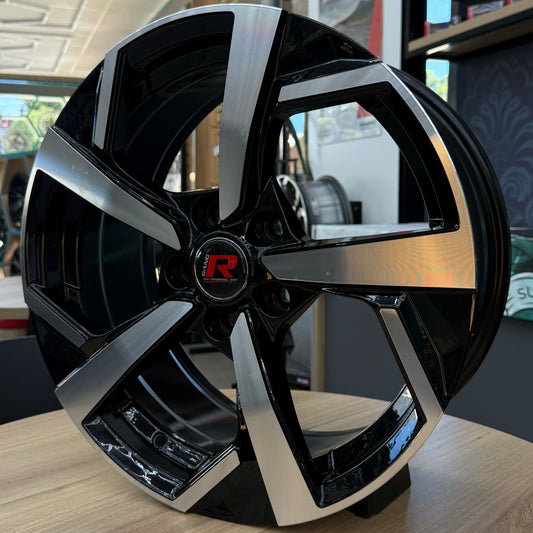 17" GANGR 5X114 BLACK/SILVER